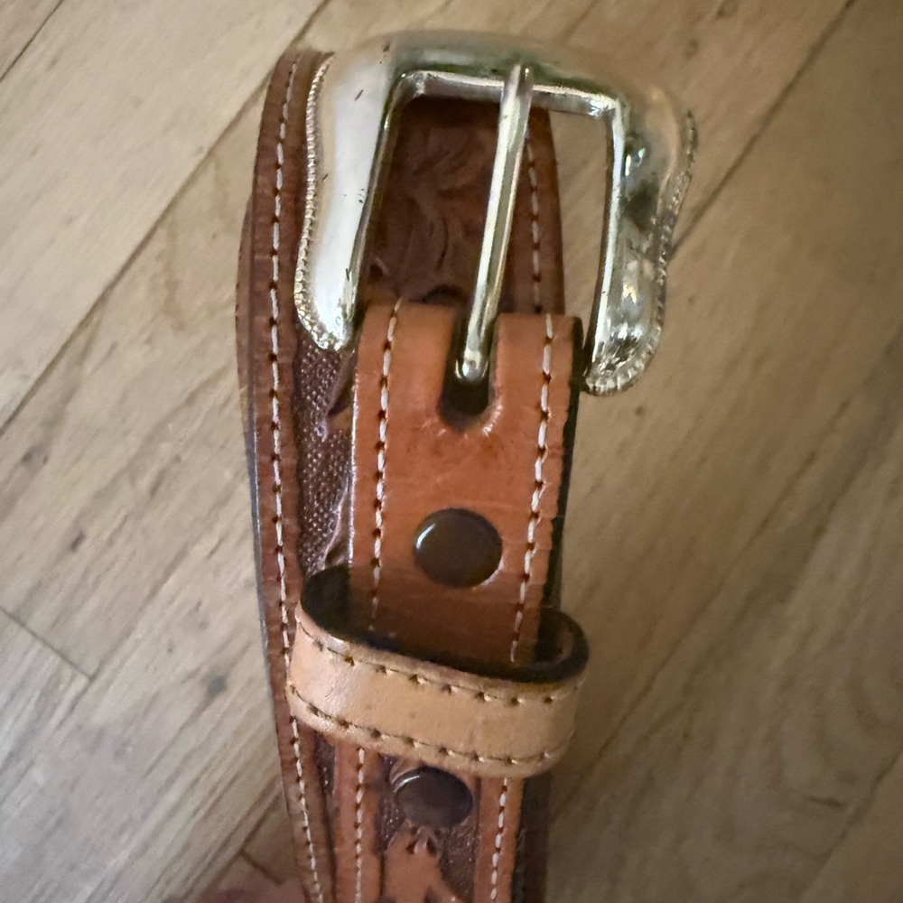 Brown Leather Men's Belt - Picture 5 of 7